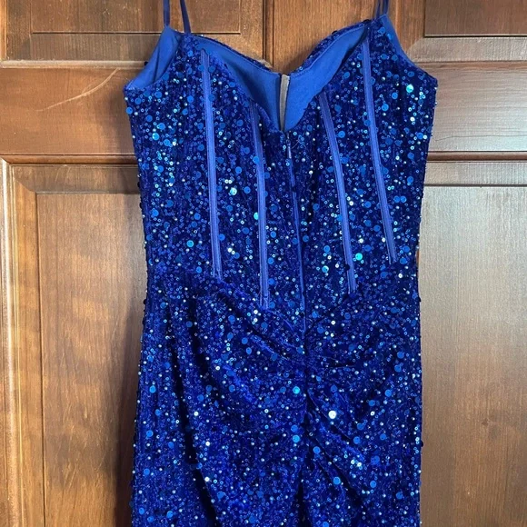 Sherri Hill Dress - Picture 4 of 9